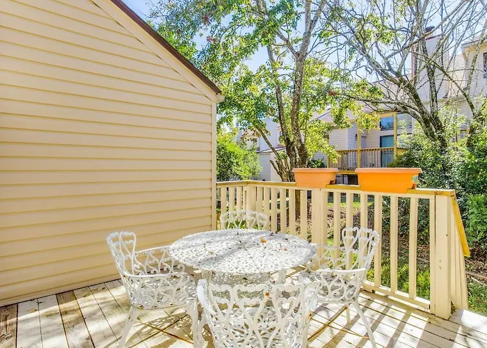 Apartment Sunny Large Two Bedroom Townhouse - Pool *